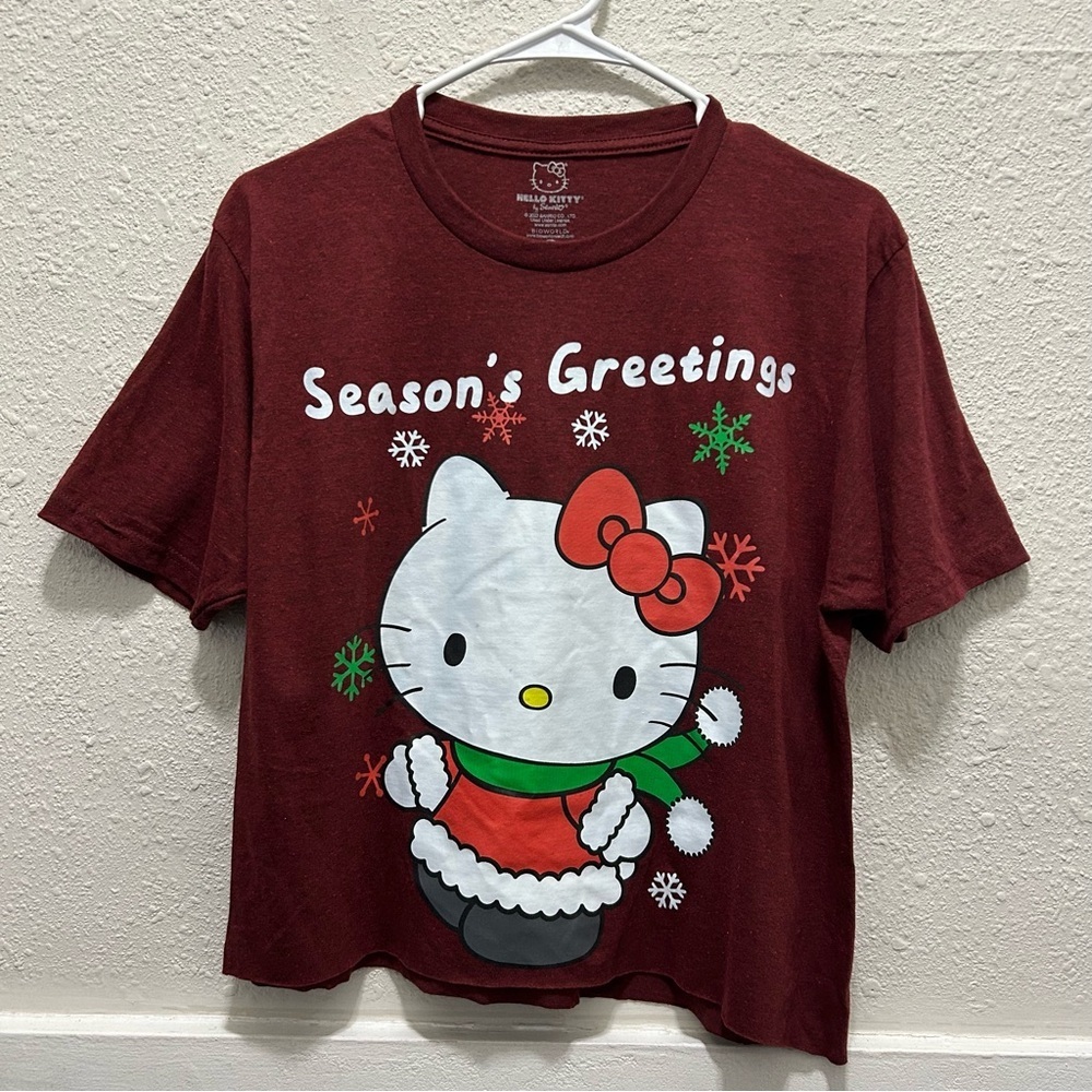 Hello Kitty Christmas "Seasons Greetings" Cropped Cut Off Tee Medium